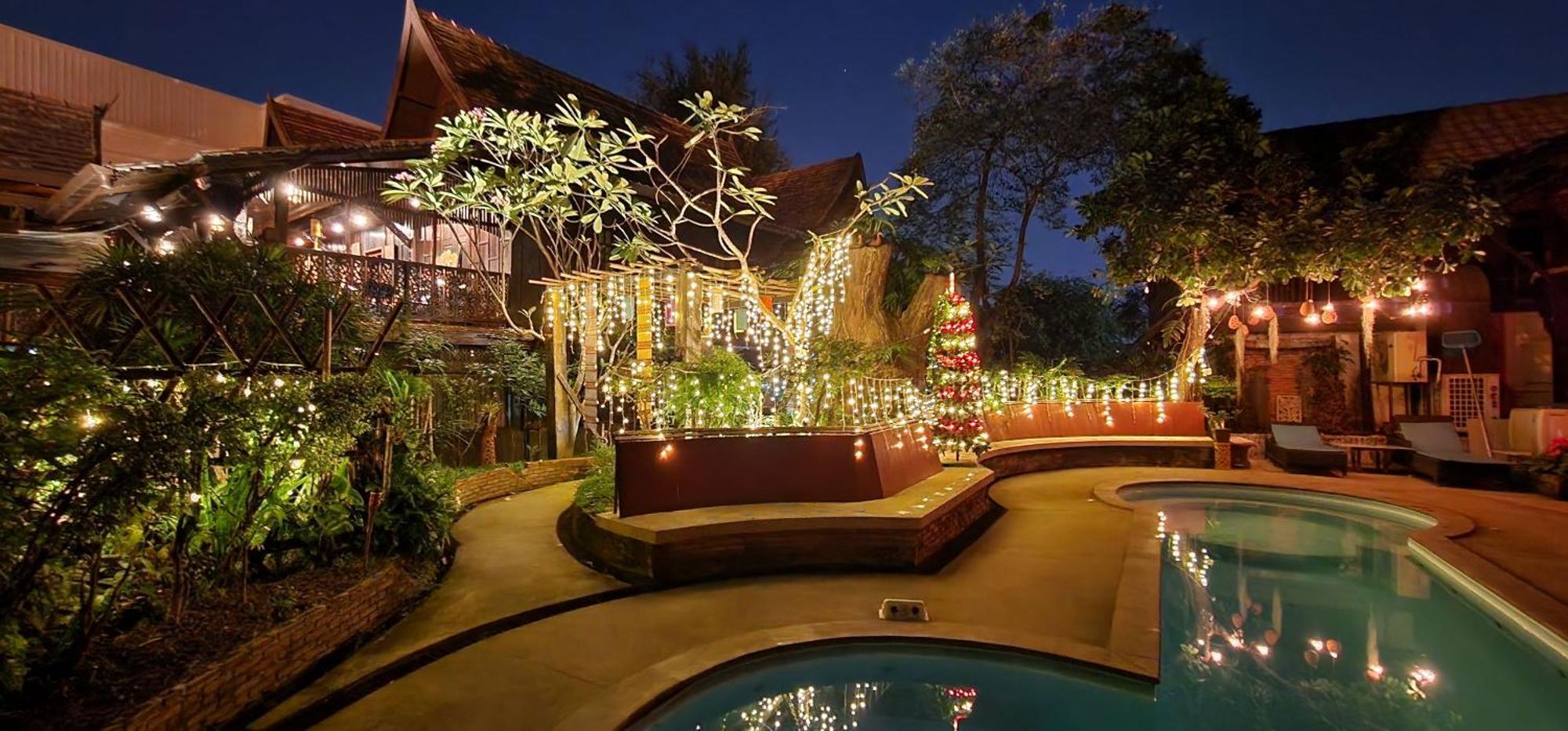 Club One Seven Gaymen Chiang Mai Exterior foto