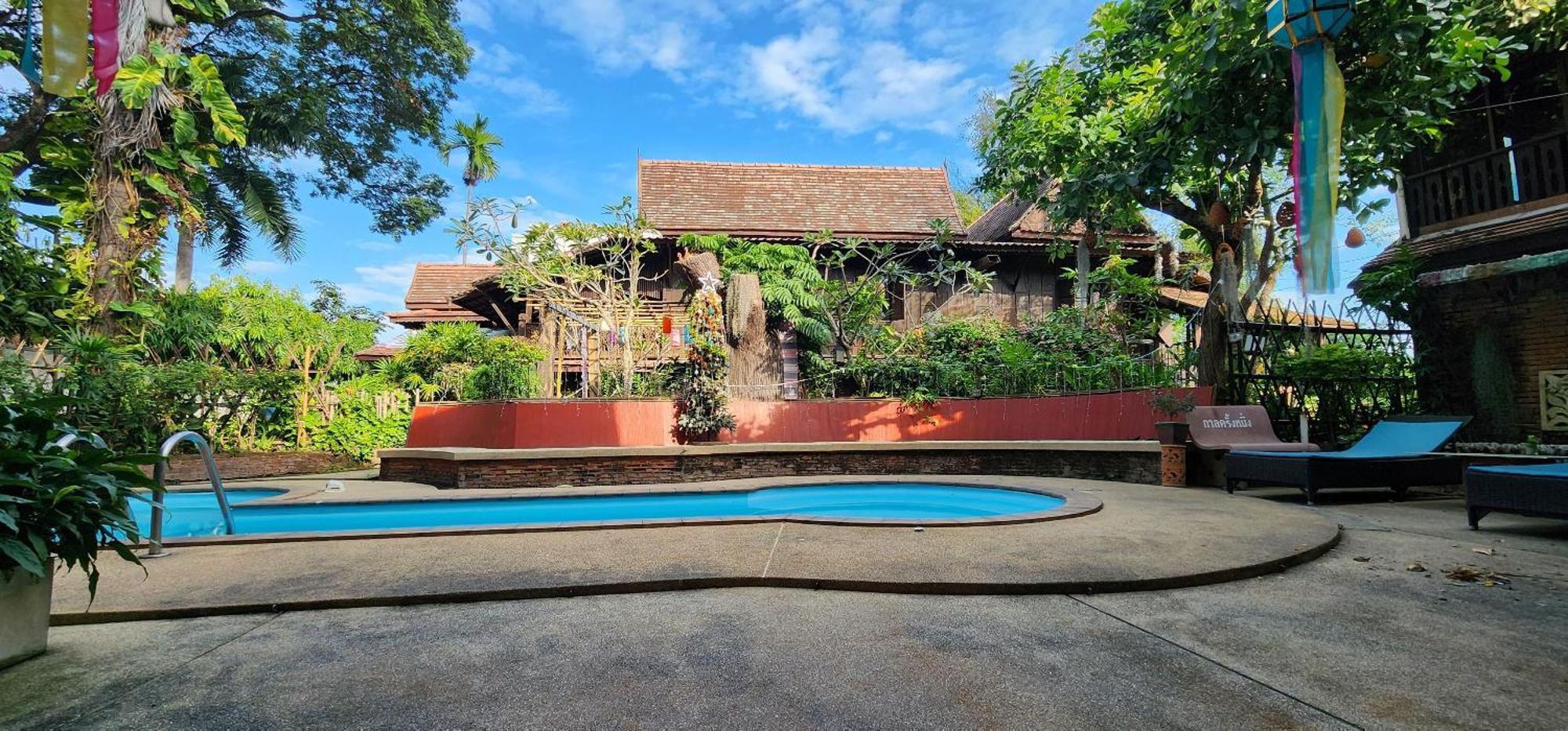 Club One Seven Gaymen Chiang Mai Exterior foto