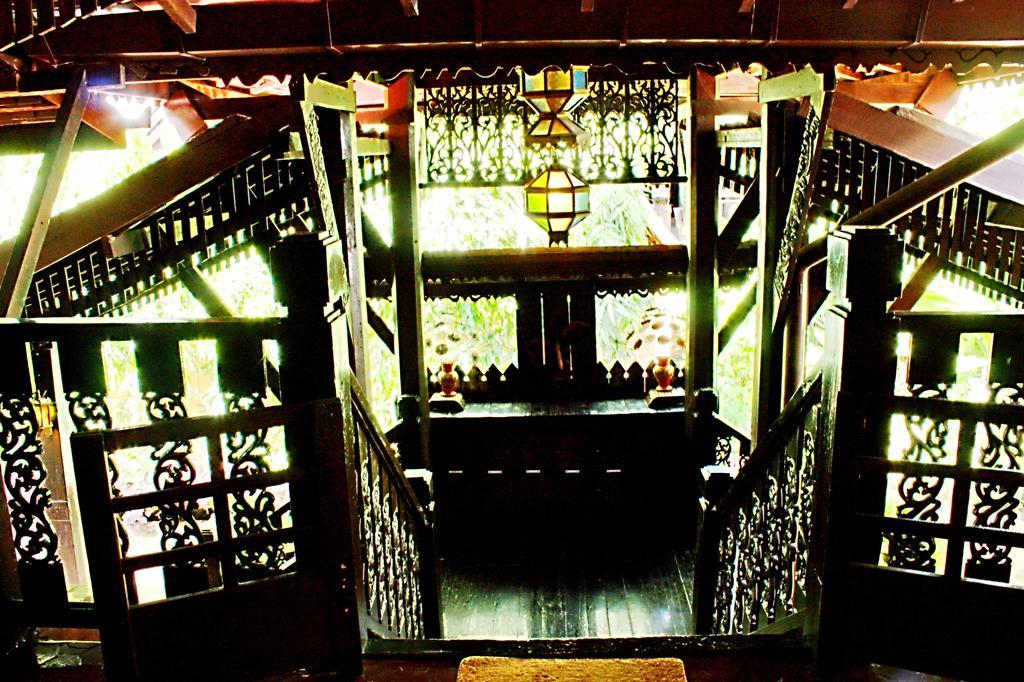 Club One Seven Gaymen Chiang Mai Exterior foto