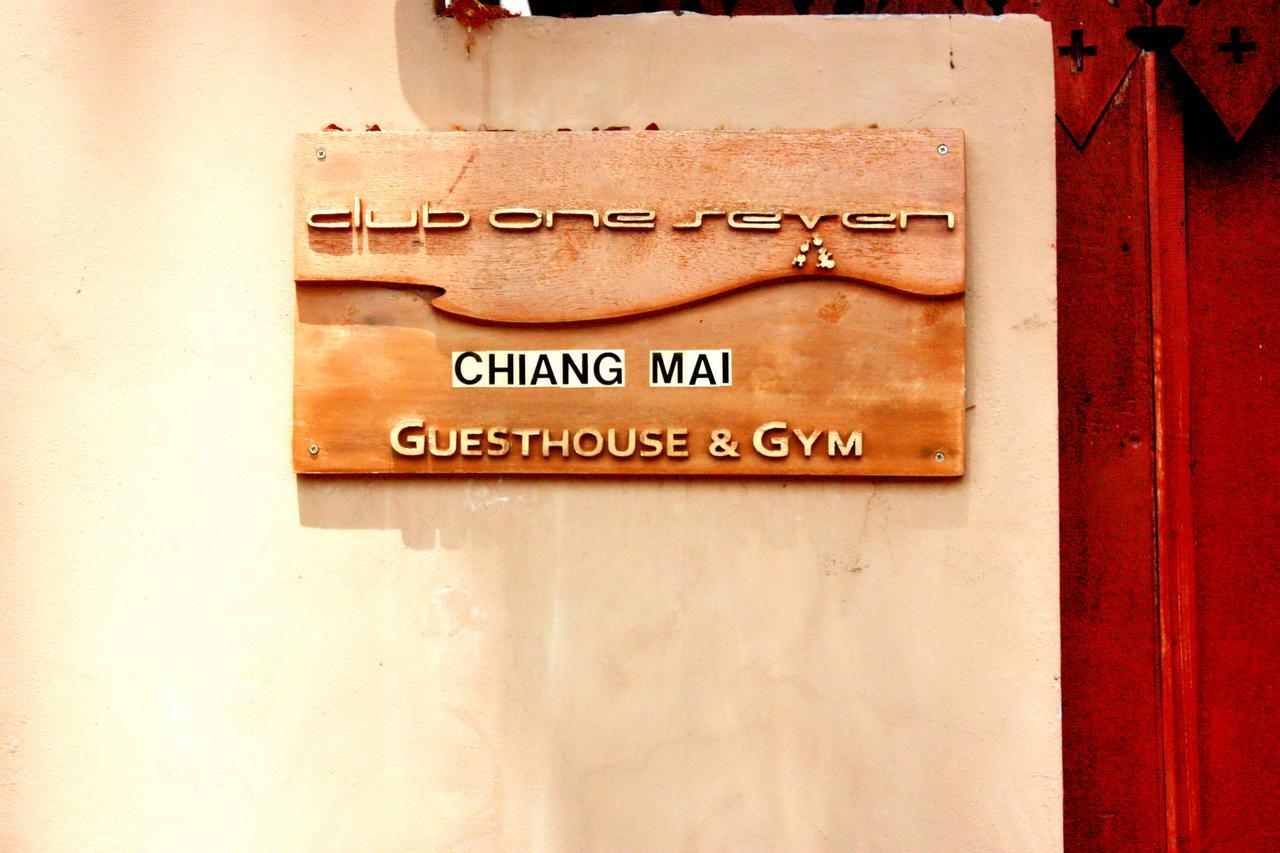 Club One Seven Gaymen Chiang Mai Exterior foto